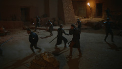 extant_GameOfThrones_3x09-TheRainsOfCastamere_2893