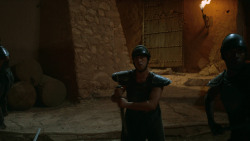 extant_GameOfThrones_3x09-TheRainsOfCastamere_2896
