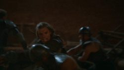 extant_GameOfThrones_3x09-TheRainsOfCastamere_2910