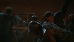 extant_GameOfThrones_3x09-TheRainsOfCastamere_2911