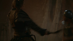 extant_GameOfThrones_3x09-TheRainsOfCastamere_2926