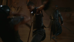 extant_GameOfThrones_3x09-TheRainsOfCastamere_2929
