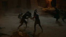 extant_GameOfThrones_3x09-TheRainsOfCastamere_2937
