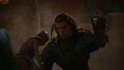 extant_GameOfThrones_3x09-TheRainsOfCastamere_2947