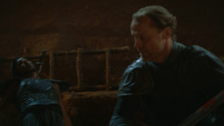 extant_GameOfThrones_3x09-TheRainsOfCastamere_2950
