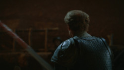 extant_GameOfThrones_3x09-TheRainsOfCastamere_2952