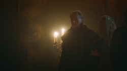extant_GameOfThrones_3x09-TheRainsOfCastamere_3027