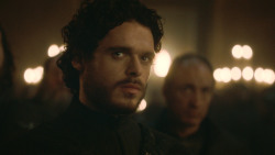 extant_GameOfThrones_3x09-TheRainsOfCastamere_3071