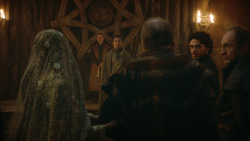 extant_GameOfThrones_3x09-TheRainsOfCastamere_3088