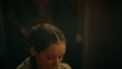 extant_GameOfThrones_3x09-TheRainsOfCastamere_3147