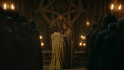 extant_GameOfThrones_3x09-TheRainsOfCastamere_3176