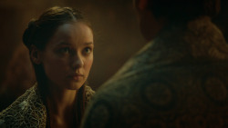 extant_GameOfThrones_3x09-TheRainsOfCastamere_3183