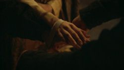 extant_GameOfThrones_3x09-TheRainsOfCastamere_3252