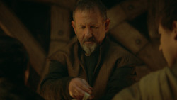 extant_GameOfThrones_3x09-TheRainsOfCastamere_3255