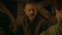 extant_GameOfThrones_3x09-TheRainsOfCastamere_3257