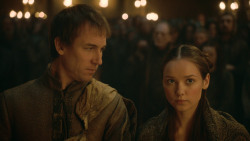 extant_GameOfThrones_3x09-TheRainsOfCastamere_3265