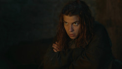 extant_GameOfThrones_3x09-TheRainsOfCastamere_3411