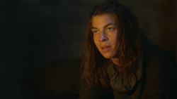 extant_GameOfThrones_3x09-TheRainsOfCastamere_3440