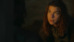 extant_GameOfThrones_3x09-TheRainsOfCastamere_3454