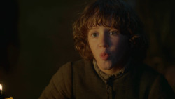 extant_GameOfThrones_3x09-TheRainsOfCastamere_3485