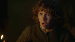 extant_GameOfThrones_3x09-TheRainsOfCastamere_3487