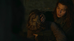 extant_GameOfThrones_3x09-TheRainsOfCastamere_3566