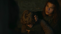 extant_GameOfThrones_3x09-TheRainsOfCastamere_3570