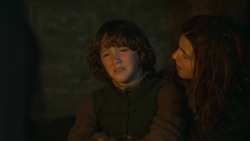 extant_GameOfThrones_3x09-TheRainsOfCastamere_3579