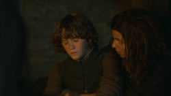 extant_GameOfThrones_3x09-TheRainsOfCastamere_3588