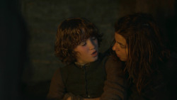 extant_GameOfThrones_3x09-TheRainsOfCastamere_3596