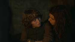 extant_GameOfThrones_3x09-TheRainsOfCastamere_3599