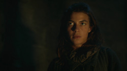 extant_GameOfThrones_3x09-TheRainsOfCastamere_3652