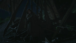 extant_GameOfThrones_3x09-TheRainsOfCastamere_3672