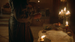 extant_GameOfThrones_3x09-TheRainsOfCastamere_3685
