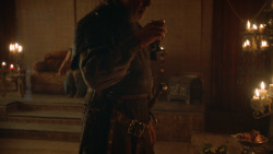 extant_GameOfThrones_3x09-TheRainsOfCastamere_3687