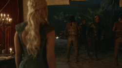 extant_GameOfThrones_3x09-TheRainsOfCastamere_3722