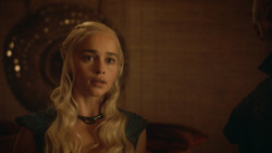 extant_GameOfThrones_3x09-TheRainsOfCastamere_3724