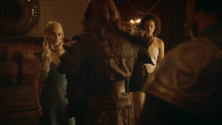 extant_GameOfThrones_3x09-TheRainsOfCastamere_3787