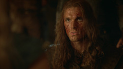 extant_GameOfThrones_3x09-TheRainsOfCastamere_3800