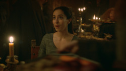 extant_GameOfThrones_3x09-TheRainsOfCastamere_3848