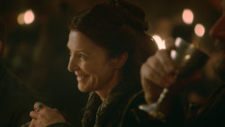 extant_GameOfThrones_3x09-TheRainsOfCastamere_3913
