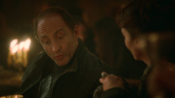 extant_GameOfThrones_3x09-TheRainsOfCastamere_3939