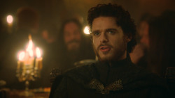 extant_GameOfThrones_3x09-TheRainsOfCastamere_4024