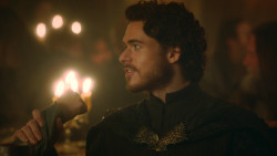 extant_GameOfThrones_3x09-TheRainsOfCastamere_4034