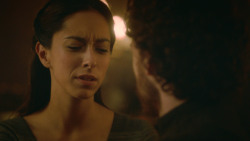 extant_GameOfThrones_3x09-TheRainsOfCastamere_4046