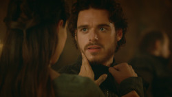 extant_GameOfThrones_3x09-TheRainsOfCastamere_4049
