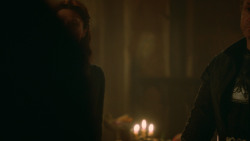 extant_GameOfThrones_3x09-TheRainsOfCastamere_4237