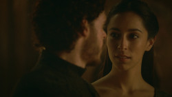 extant_GameOfThrones_3x09-TheRainsOfCastamere_4305