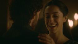 extant_GameOfThrones_3x09-TheRainsOfCastamere_4316