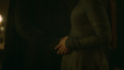 extant_GameOfThrones_3x09-TheRainsOfCastamere_4325